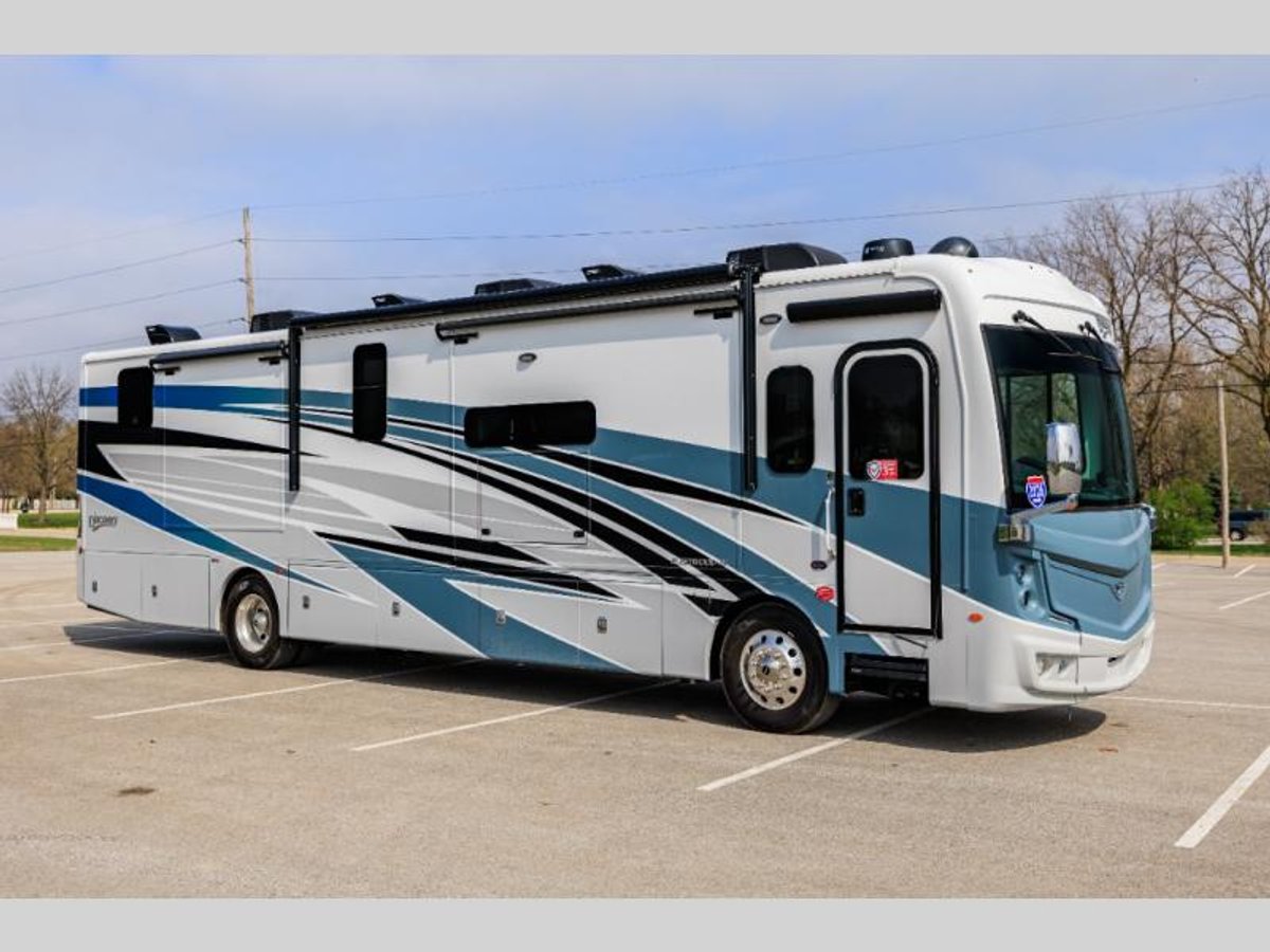 2026 Fleetwood RV Discovery
