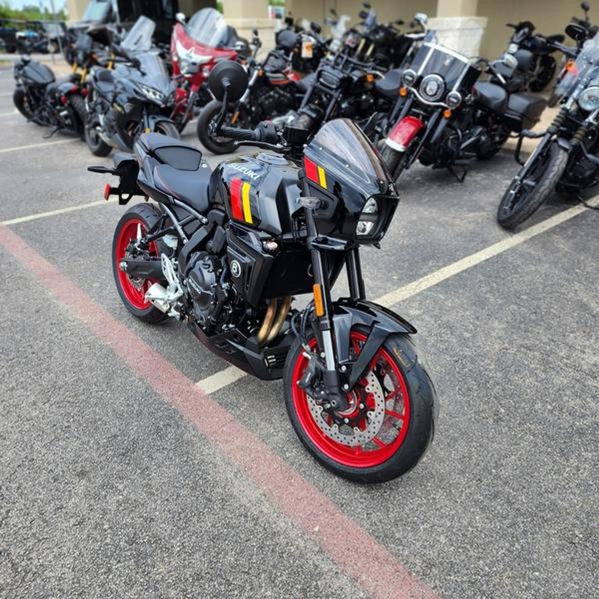 2026 Suzuki GSX-8TT