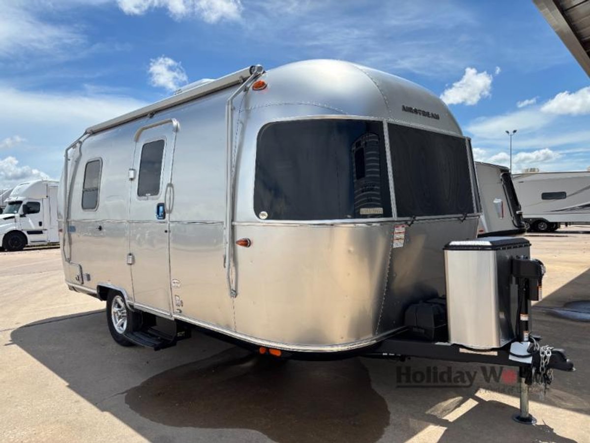 2025 Airstream Bambi