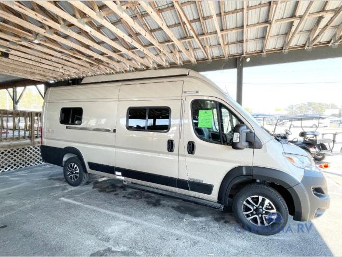 2025 Winnebago Solis