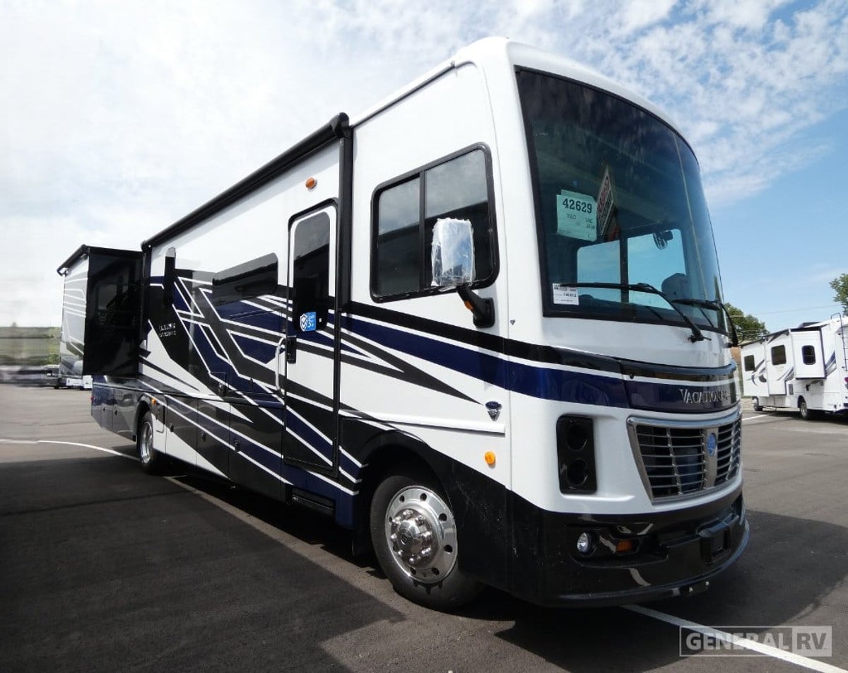2026 Holiday Rambler Vacationer