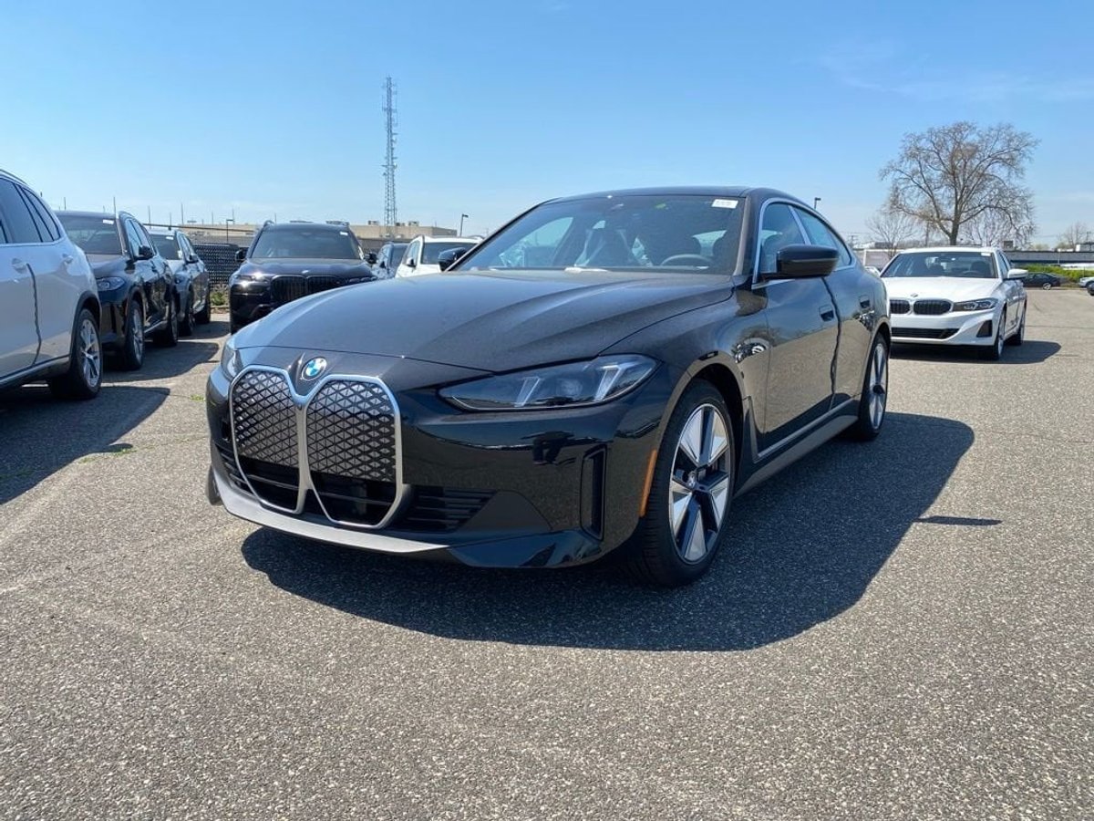 2026 BMW i4