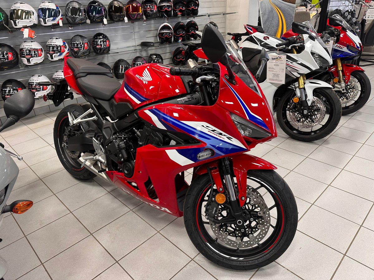 2026 Honda CBR650R E-Clutch
