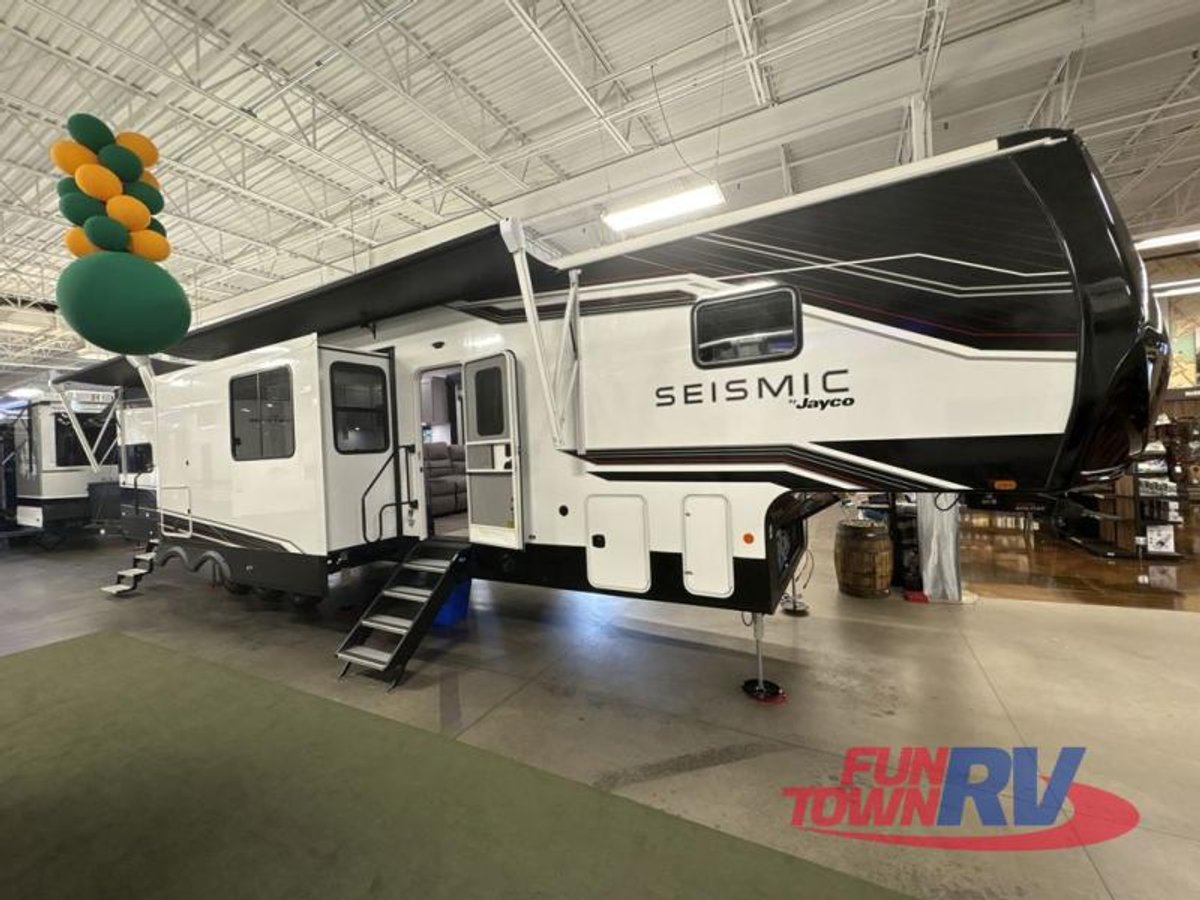 2026 Jayco Seismic