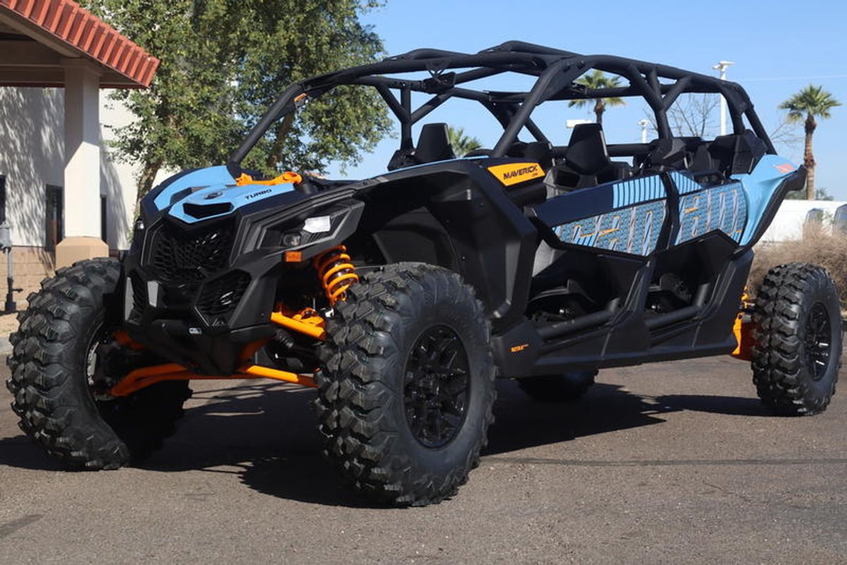 2026 Can-Am Maverick X3 MAX DS Turbo Scandi Blue & Orange Crush