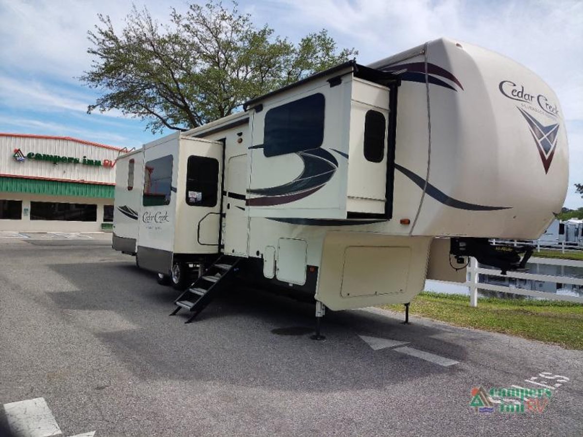 2020 Forest River RV Cedar Creek