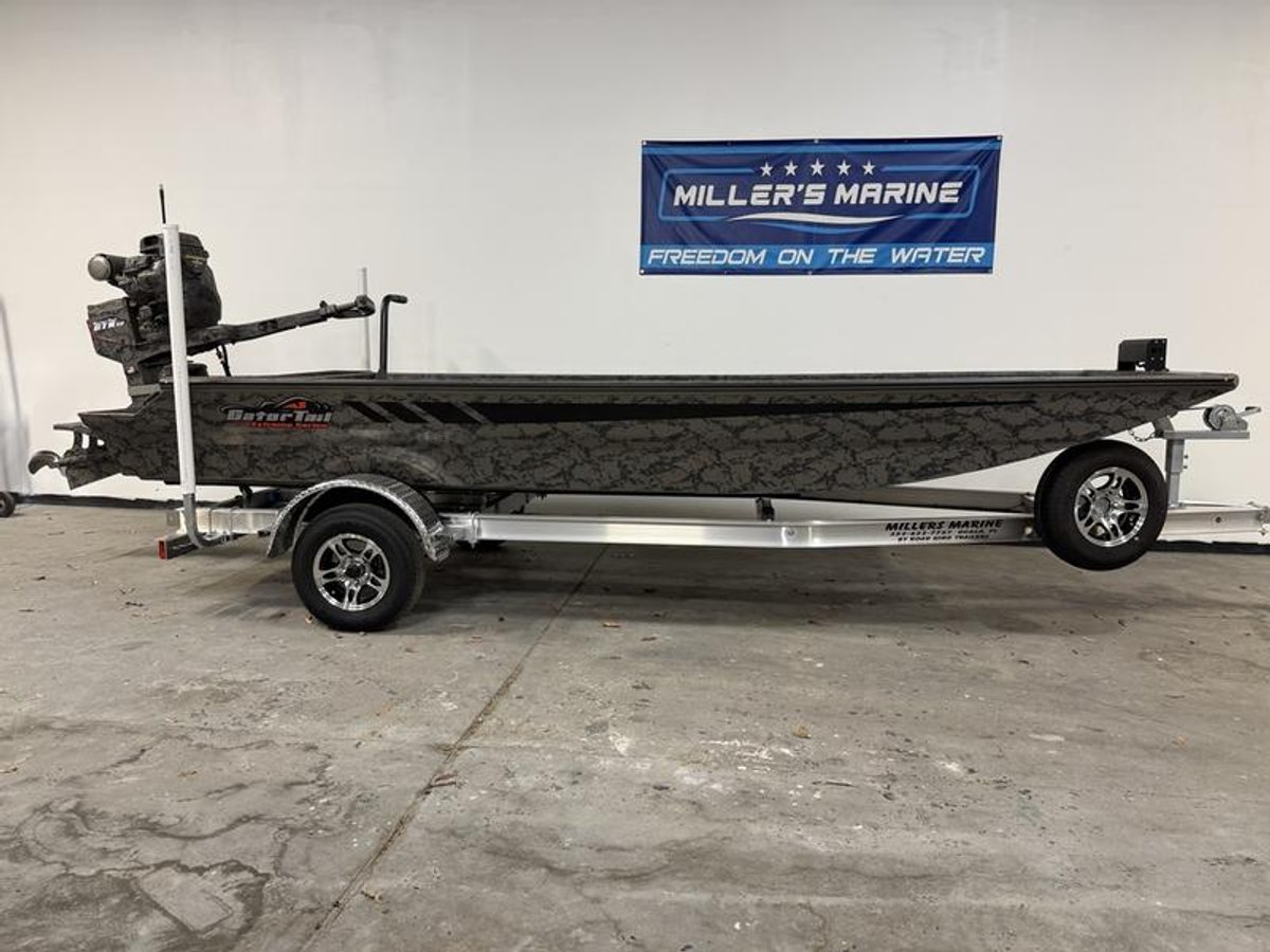 2026 Gator Tail 1860 Extreme Series