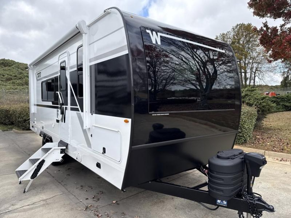 2026 Winnebago Thrive