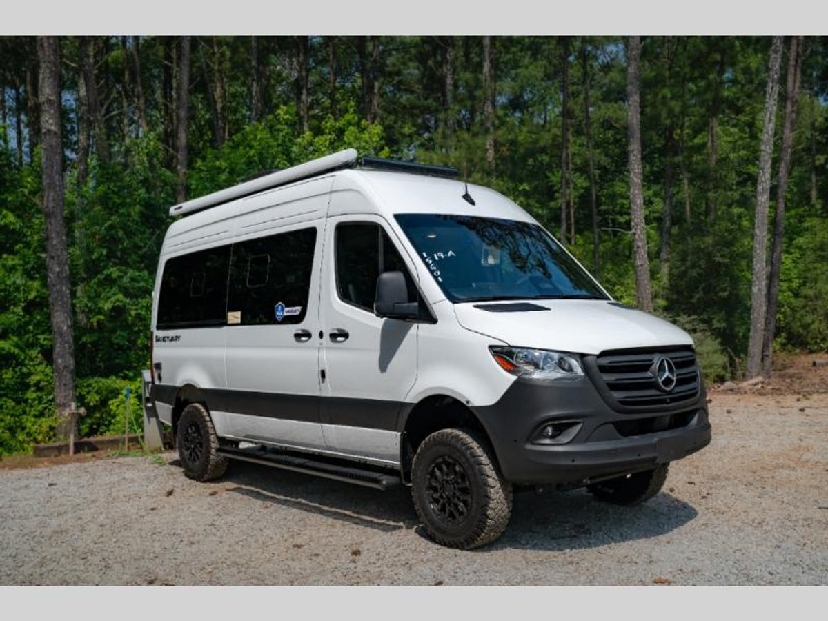 2026 Thor Motor Coach Sanctuary