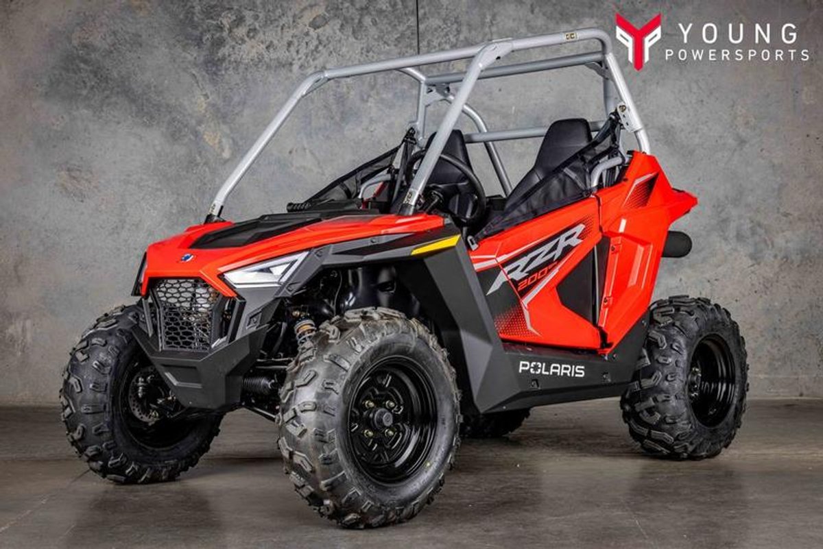 2026 Polaris RZR 200 EFI