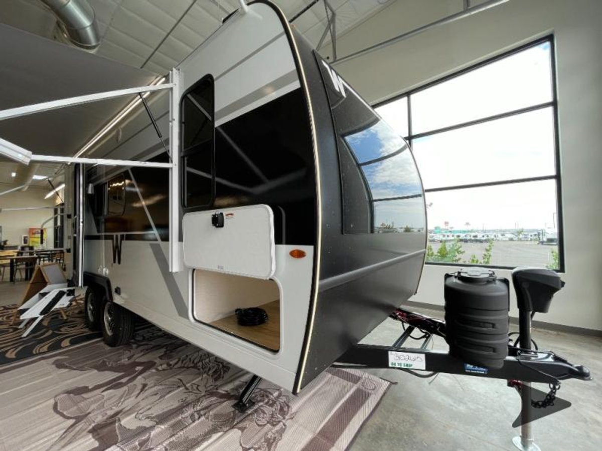 2026 Winnebago Thrive