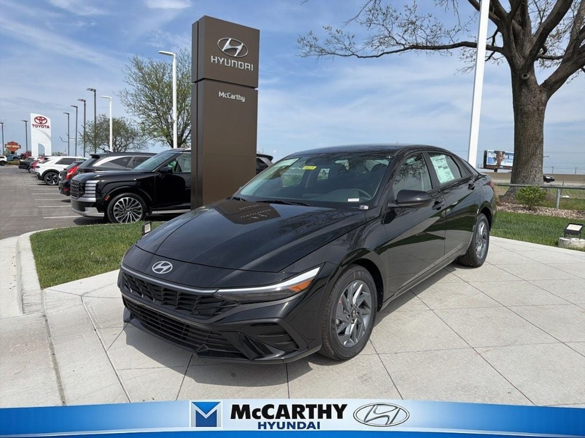 2026 Hyundai Elantra Hybrid