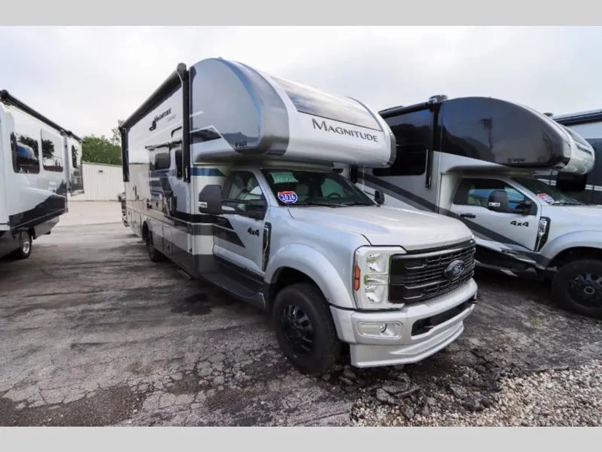 2026 Thor Motor Coach Magnitude GRAND
