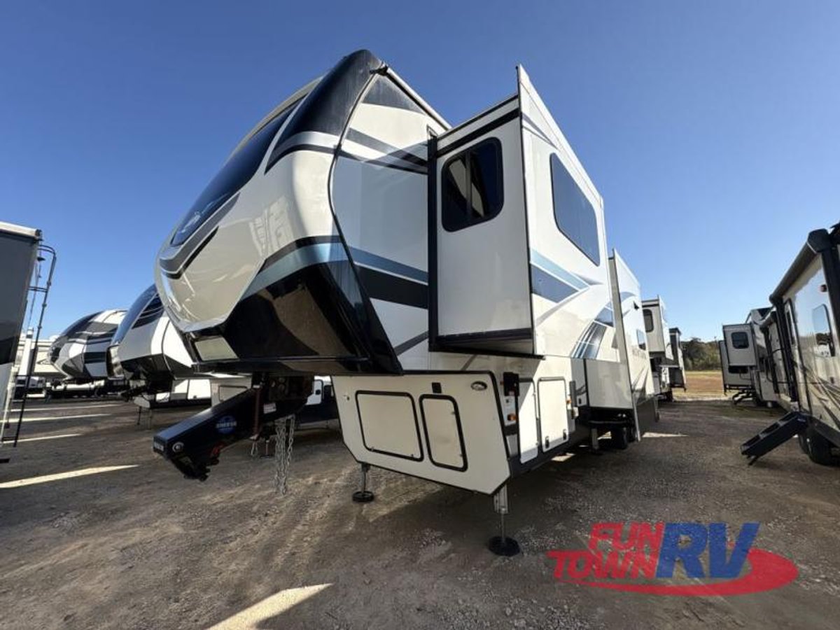 2021 Keystone RV Montana
