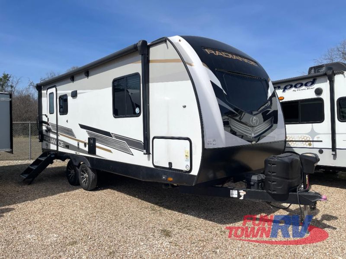 2023 Cruiser Radiance Ultra Lite