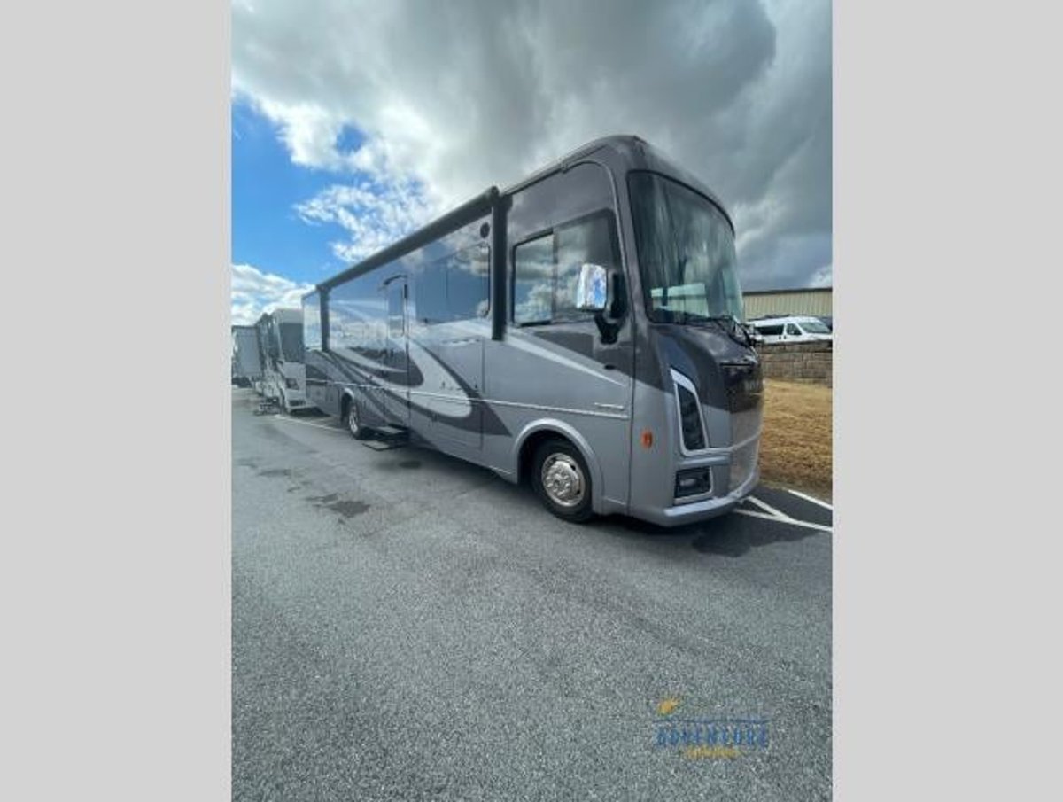 2024 Winnebago Sunstar