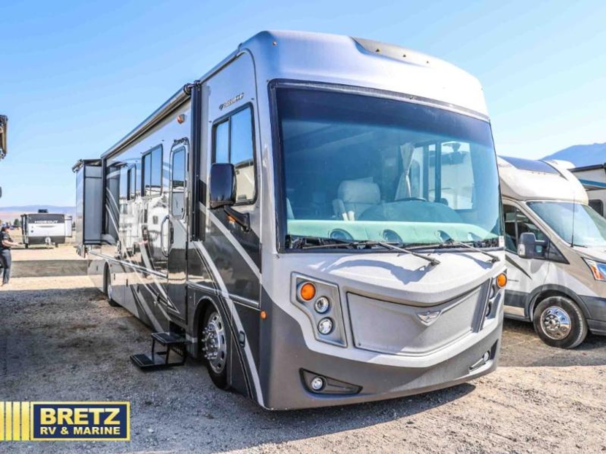 2013 Fleetwood RV Excursion