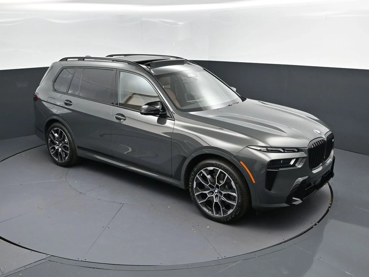 2026 BMW X7