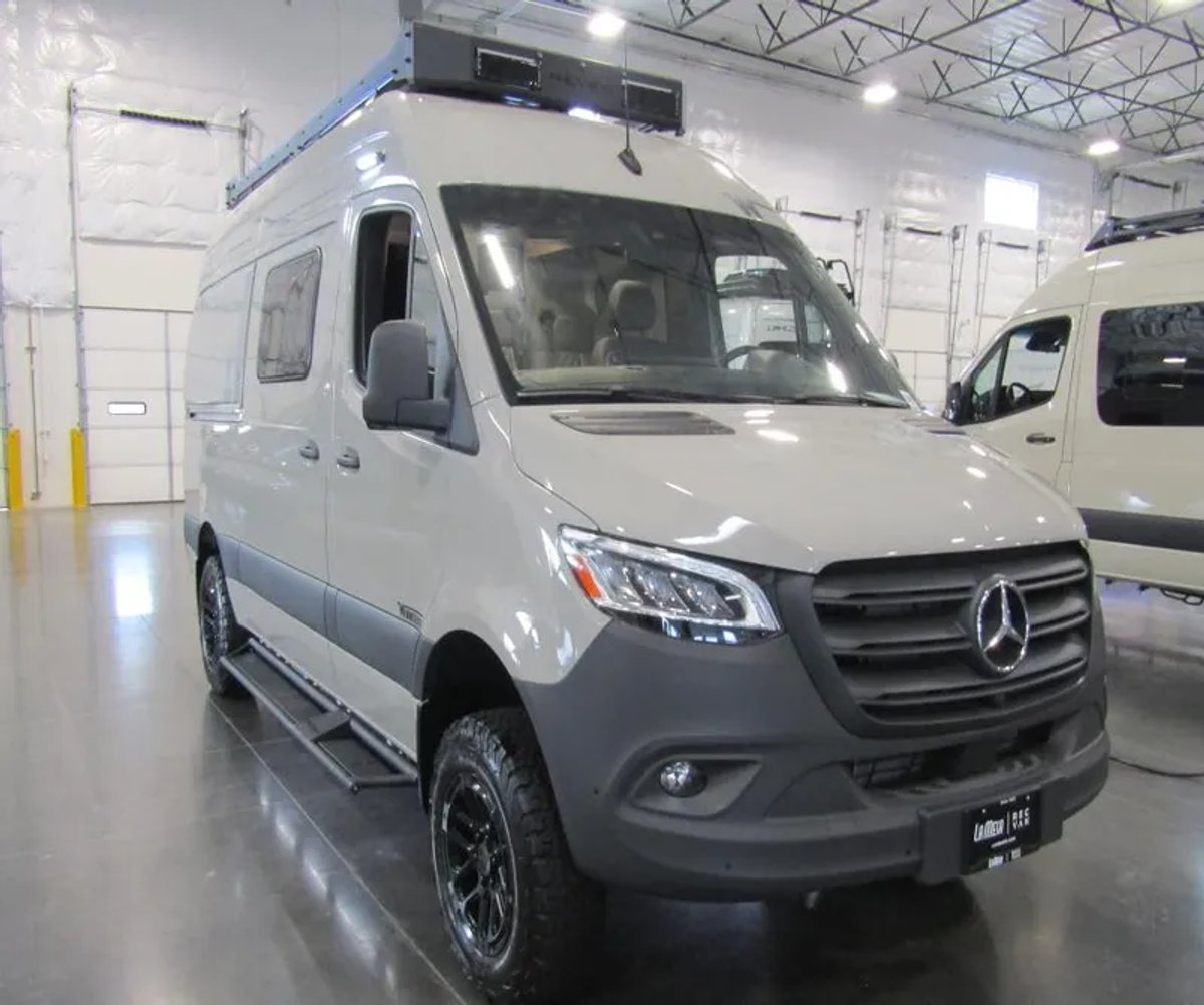 2025 Winnebago REVEL