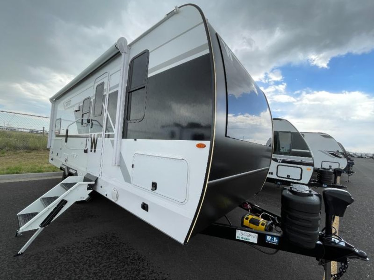 2026 Winnebago Thrive