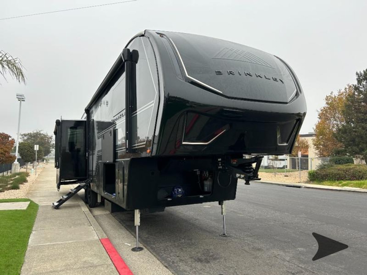 2026 Brinkley Model Z