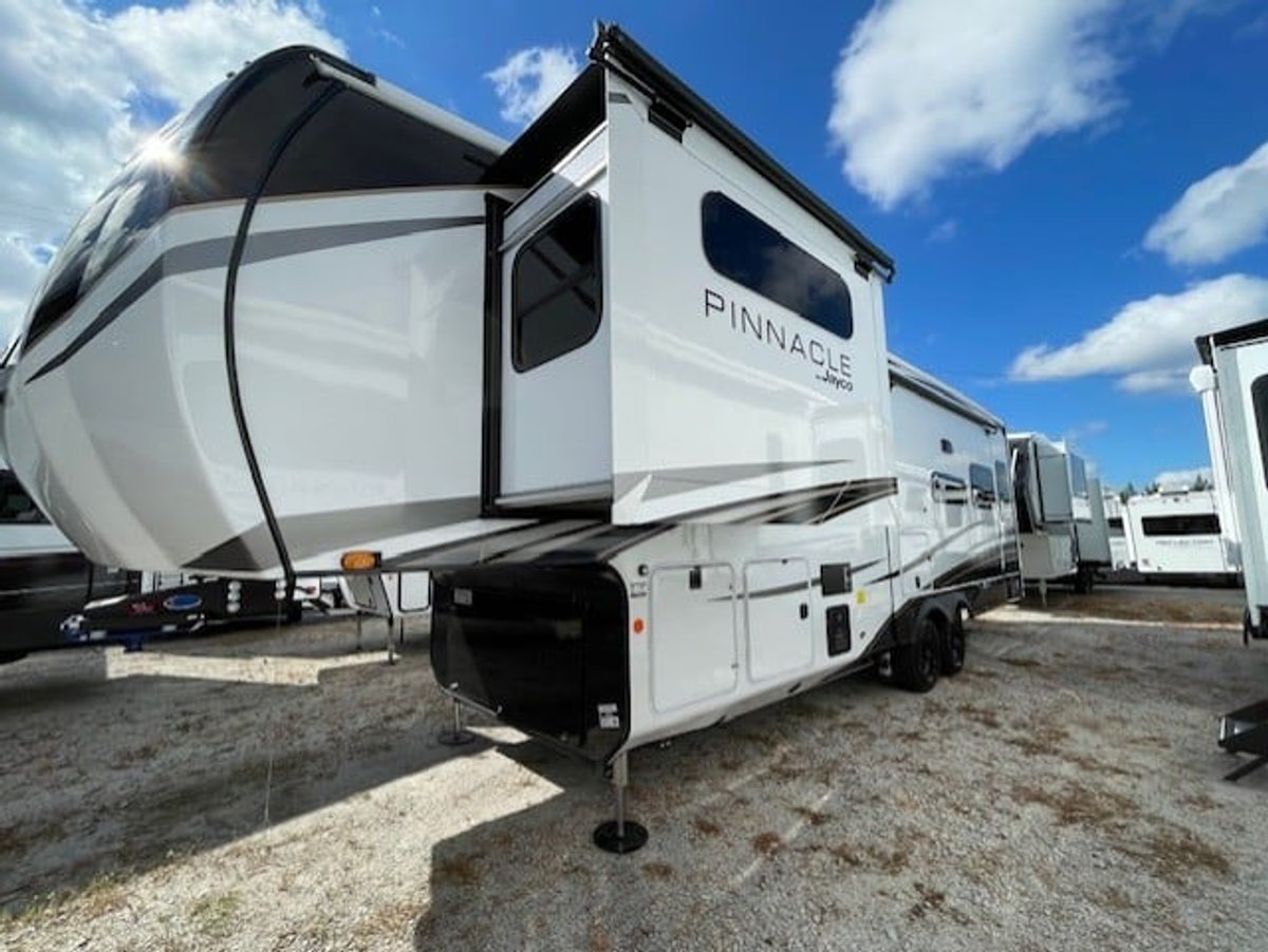 2026 Jayco Pinnacle