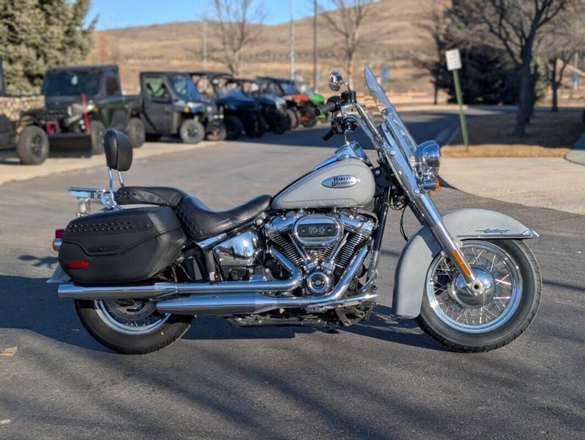 2024 Harley-Davidson FLHCS - Heritage Classic