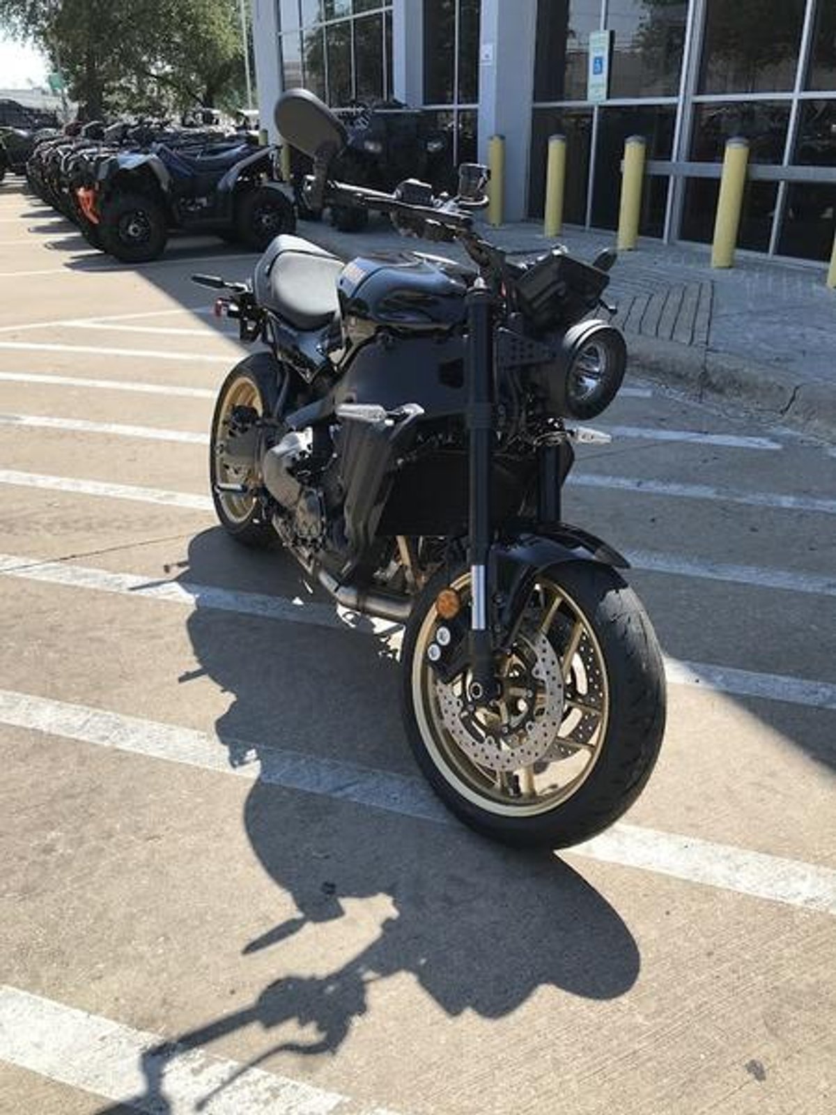 2025 Yamaha XSR900