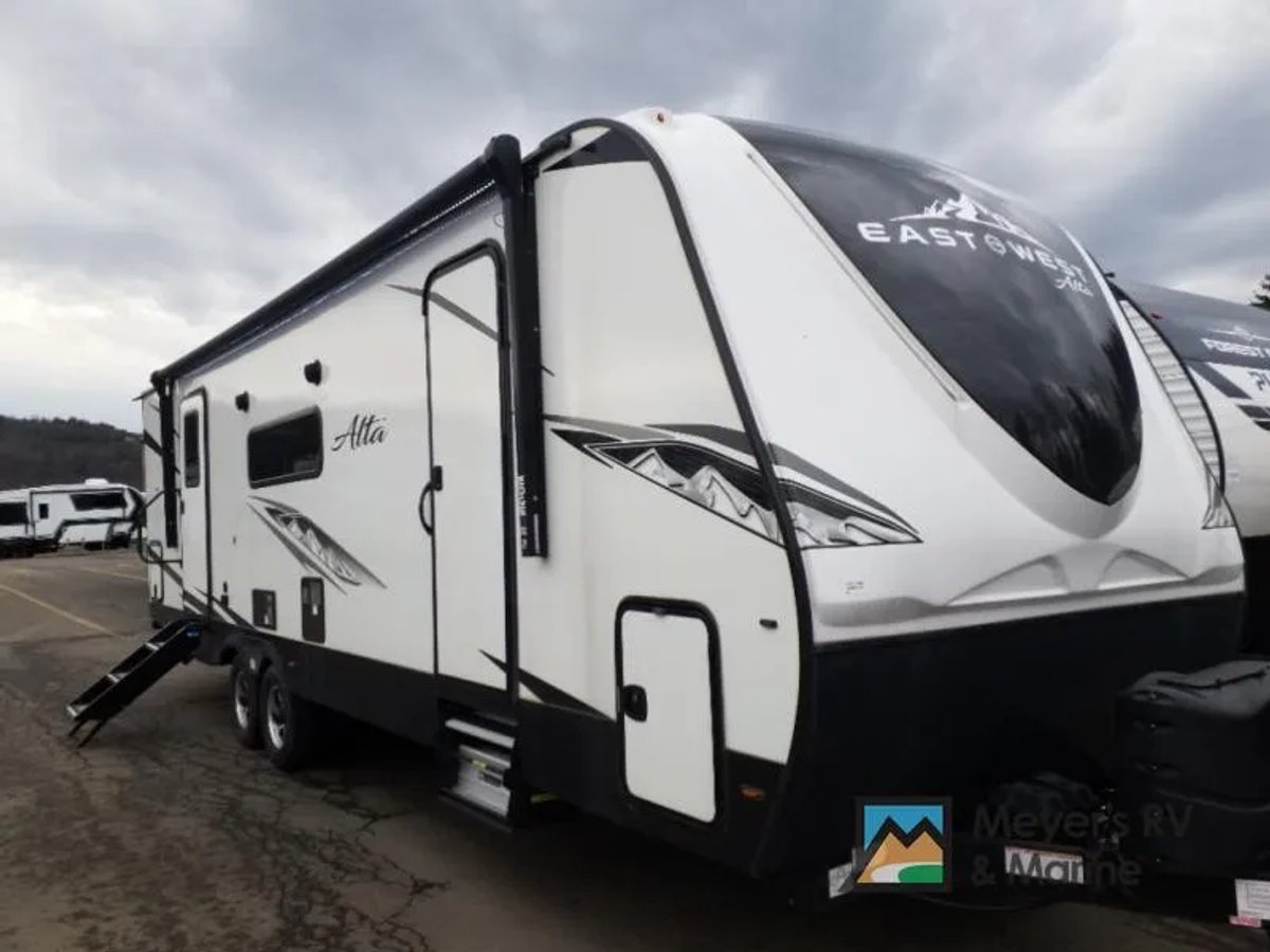 2022 EAST TO WEST Alta