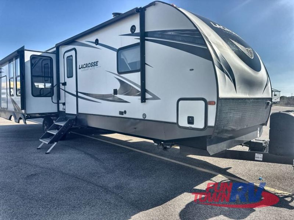 2020 Prime Time RV LaCrosse