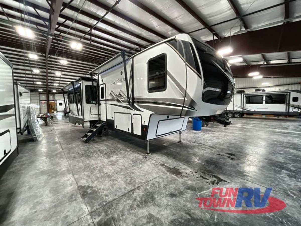 2023 Dutchmen RV Yukon