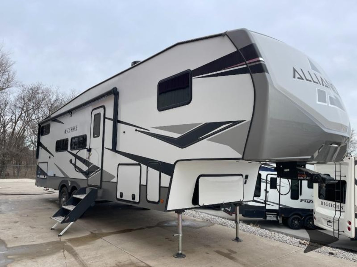 2022 Alliance RV Avenue