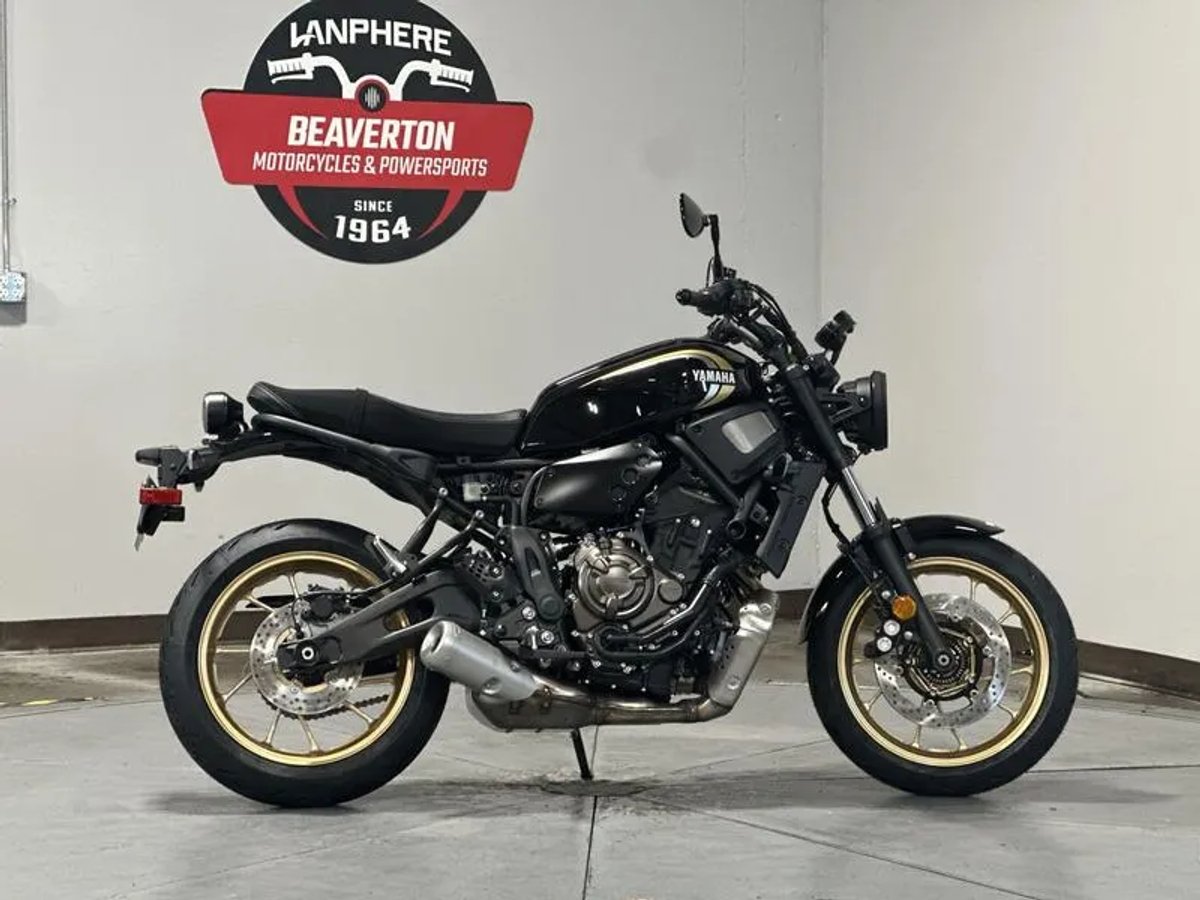 2026 Yamaha XSR700TB