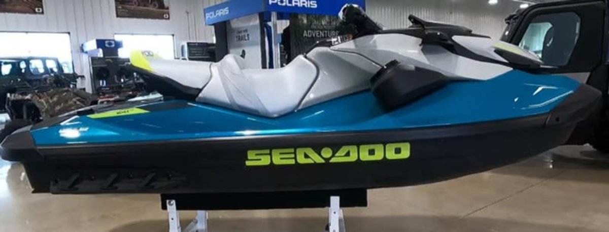 2026 Sea-Doo GTI SE 170 w/ Sound System-Teal Blue/ Manta Green