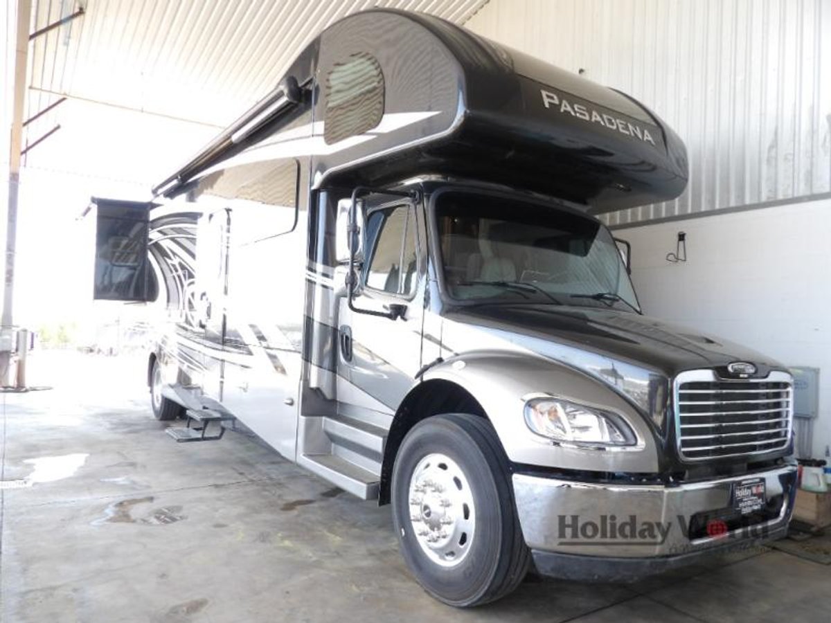 2023 Thor Motor Coach Pasadena