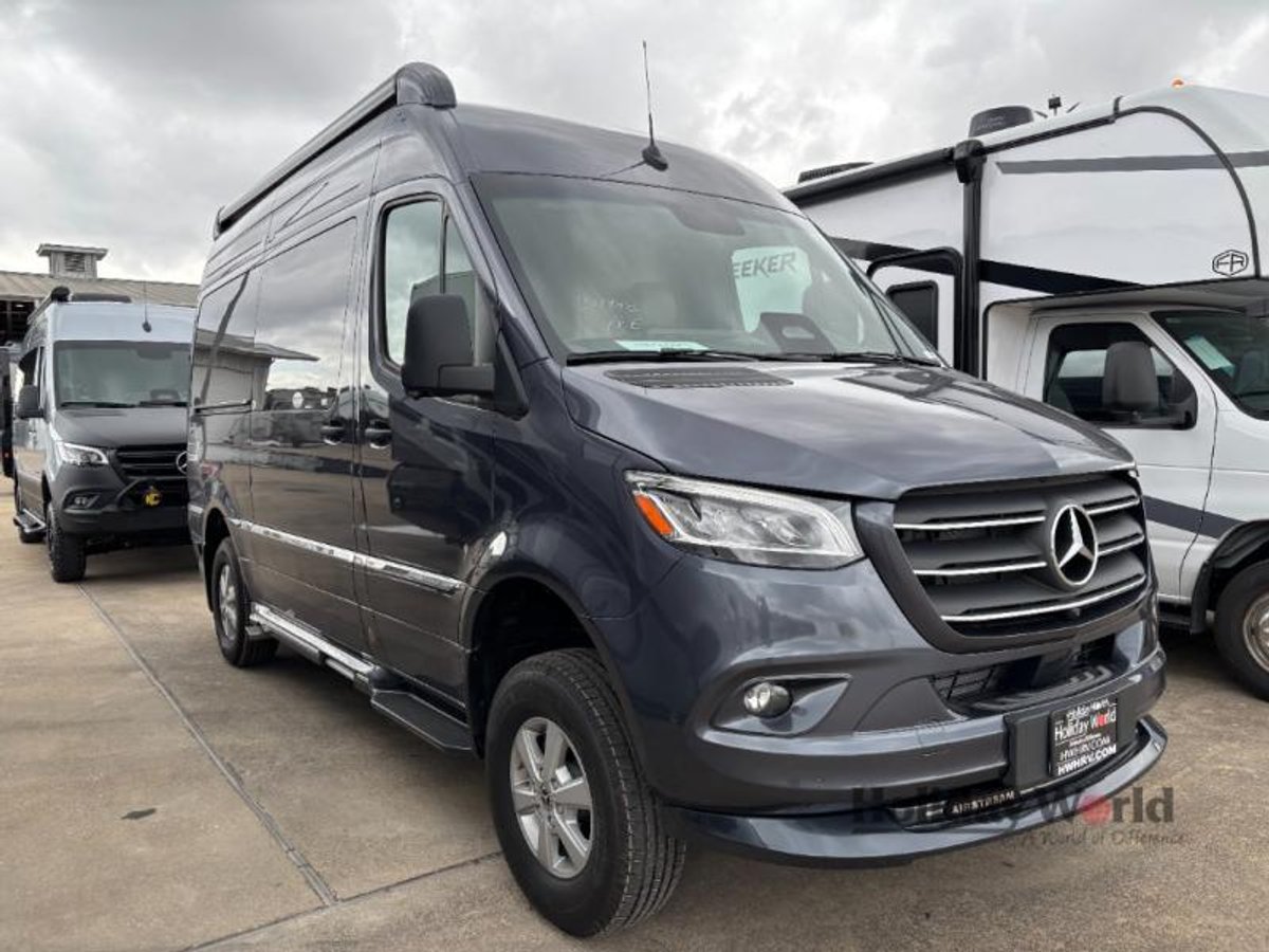 2025 Airstream Interstate 19