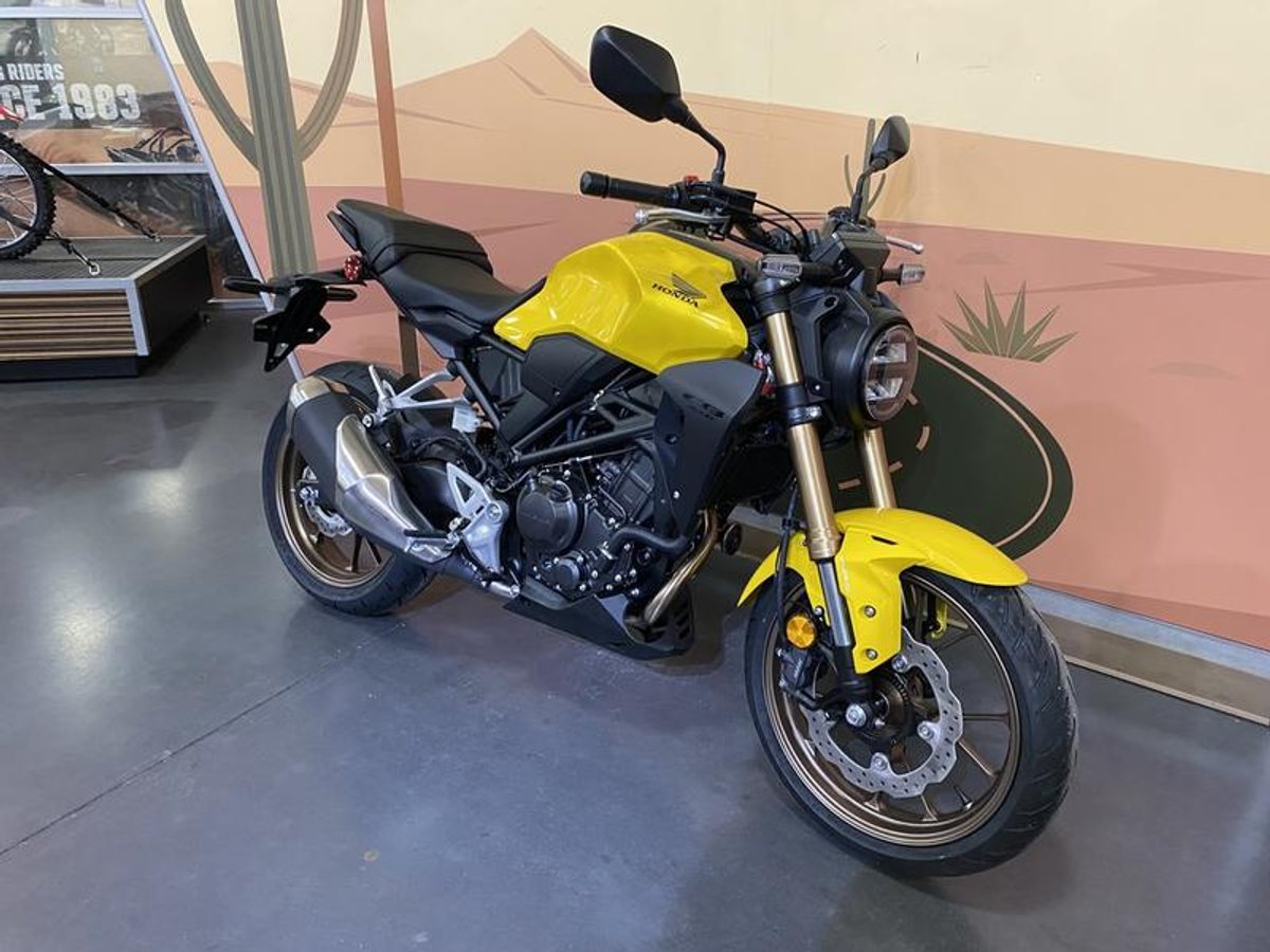 2025 Honda CB300R