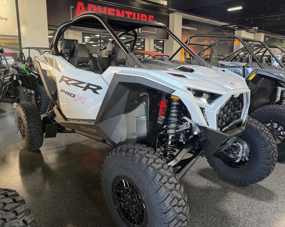 2026 Polaris RZR Pro R Ultimate