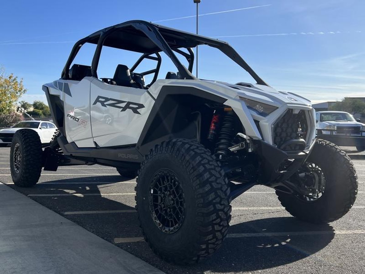 2026 Polaris RZR Pro R 4 Ultimate