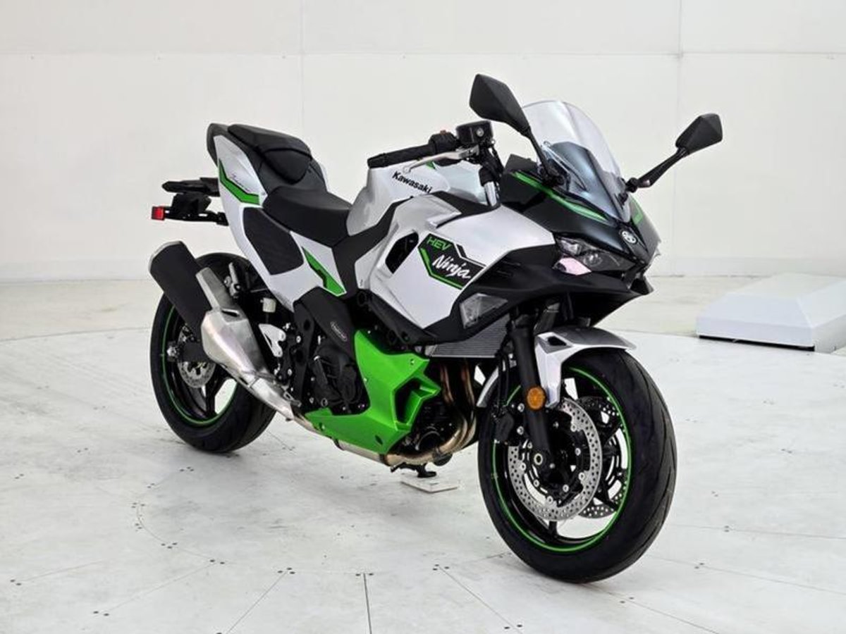 2024 Kawasaki Ninja 7 Hybrid ABS