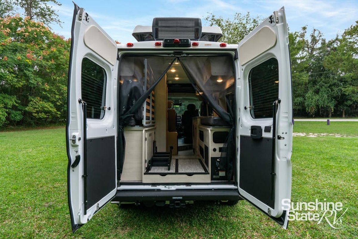 2026 Winnebago SOLIS