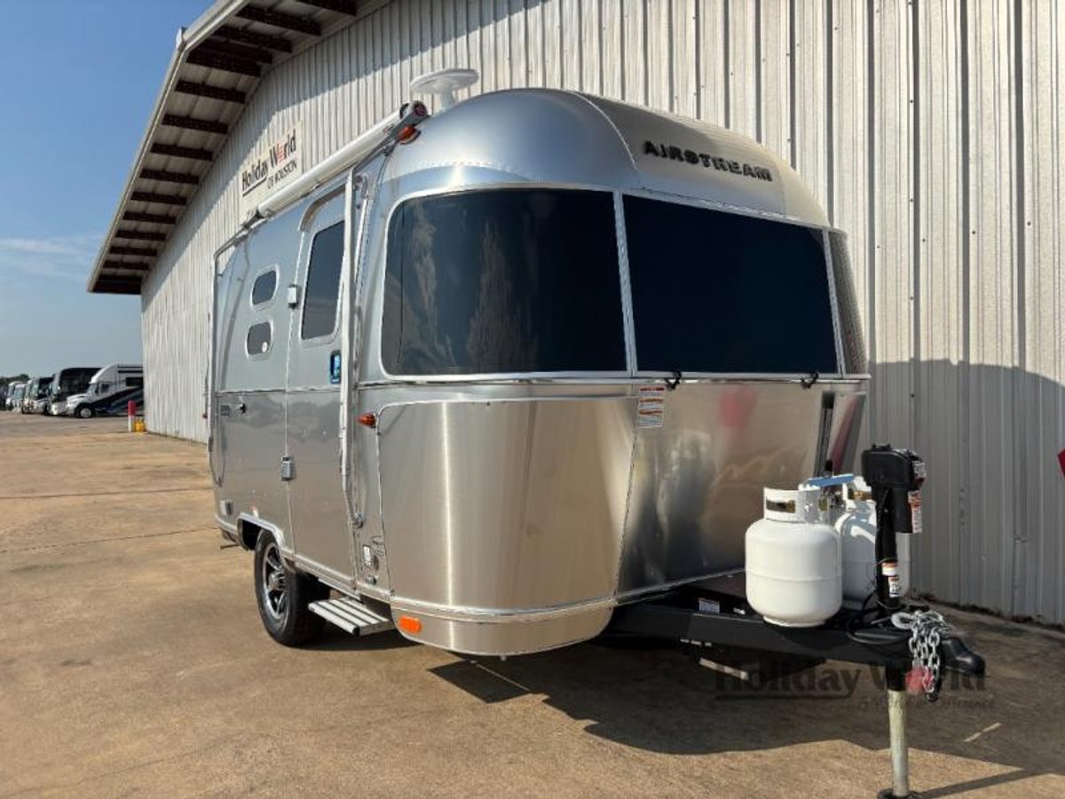 2026 Airstream Caravel