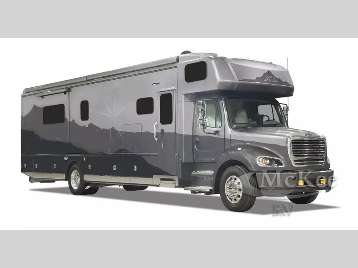 2027 Dynamax DynaQuest XL