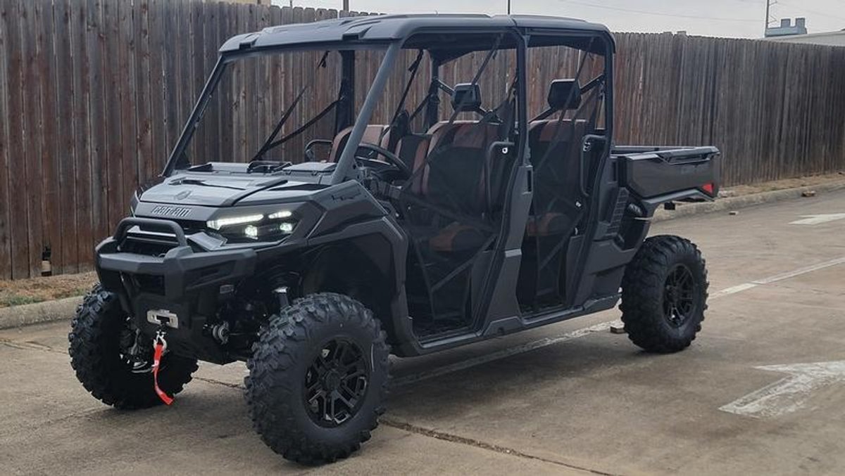 2026 Can-Am Defender MAX LONE STAR HD11