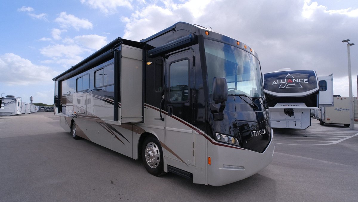 2016 Winnebago Solei