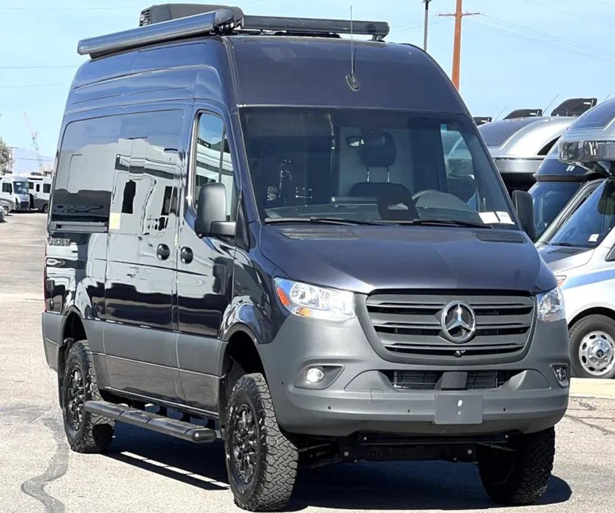 2026 Thor Motor Coach SANCTUARY