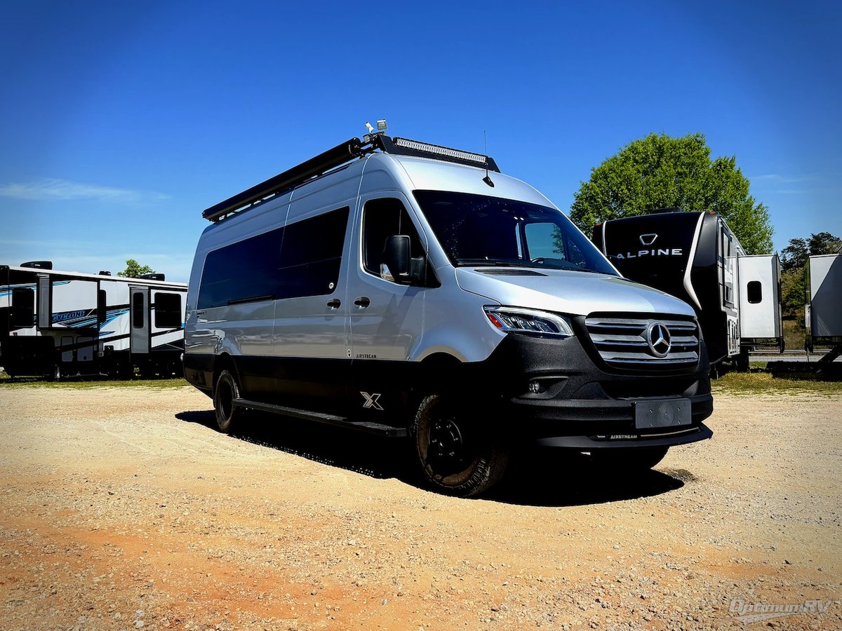 2022 Airstream Interstate