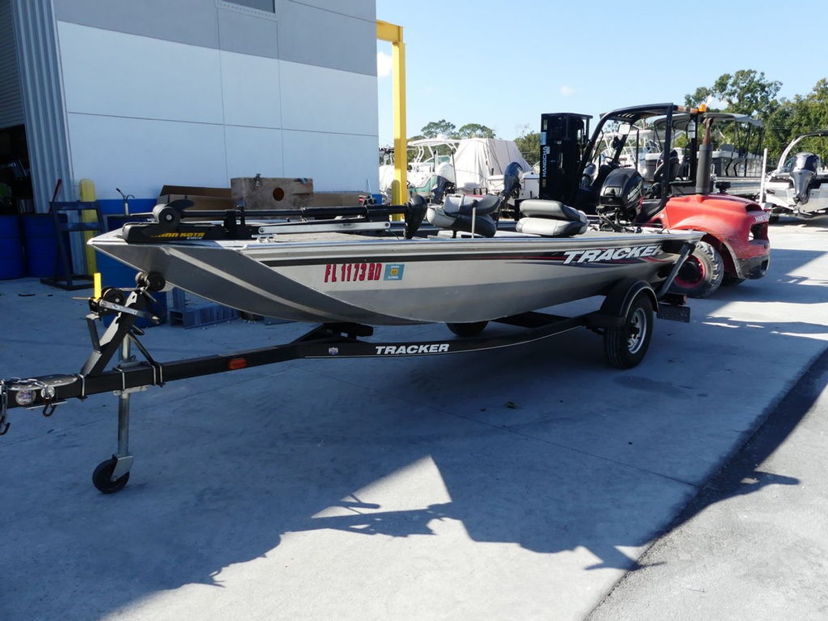 2016 Tracker Boats Panfish 16