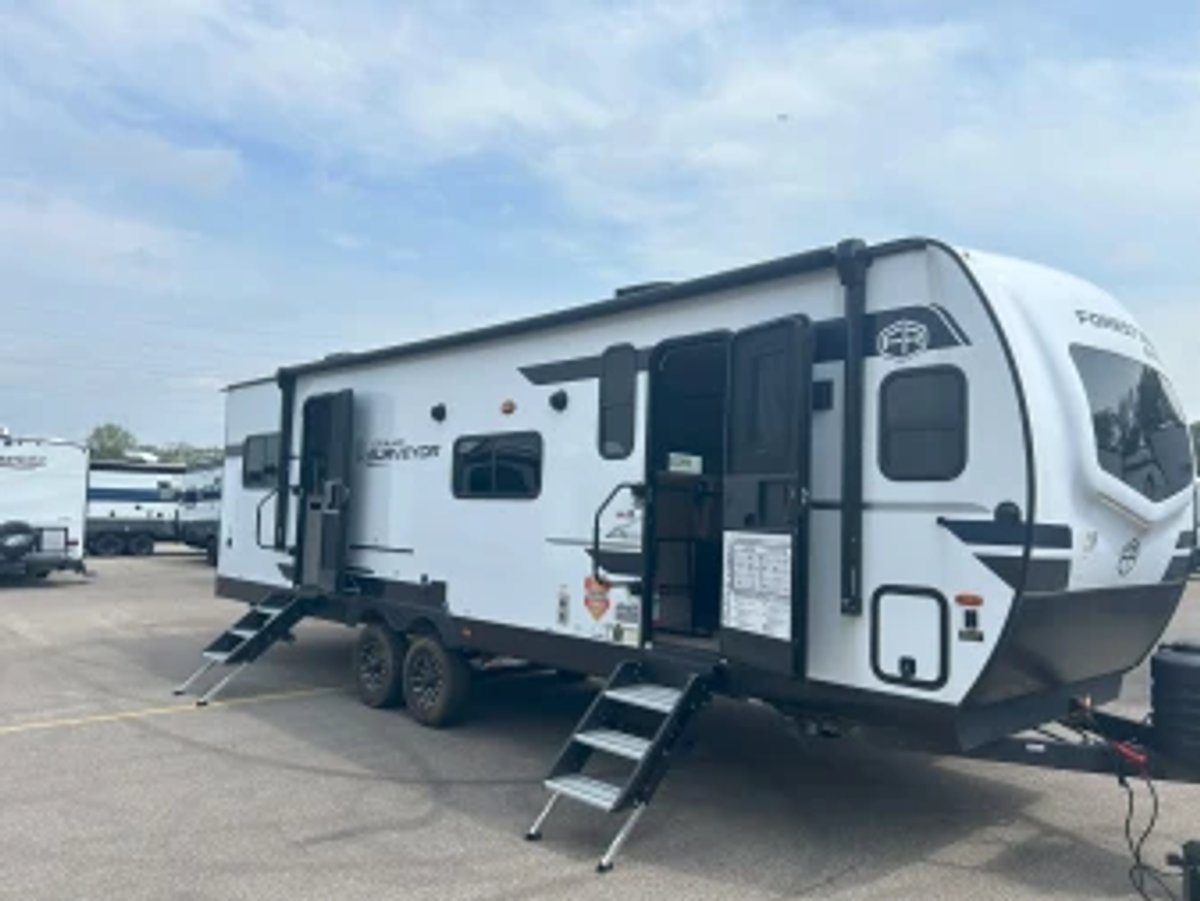 2025 Forest River Grand Surveyor