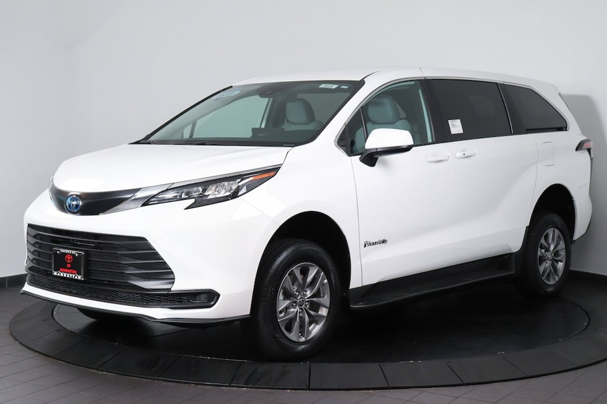 2025 Toyota Sienna